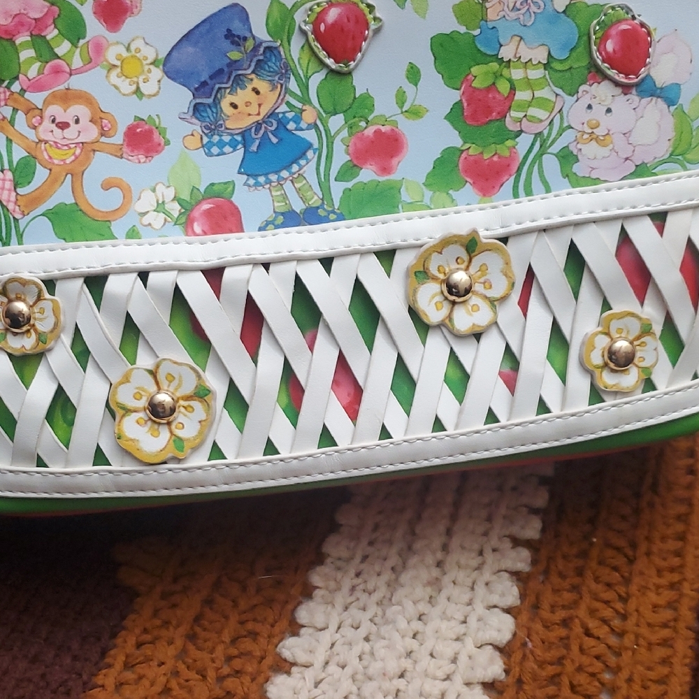 Strawberry Shortcake and Friends - Picture 4 of 8